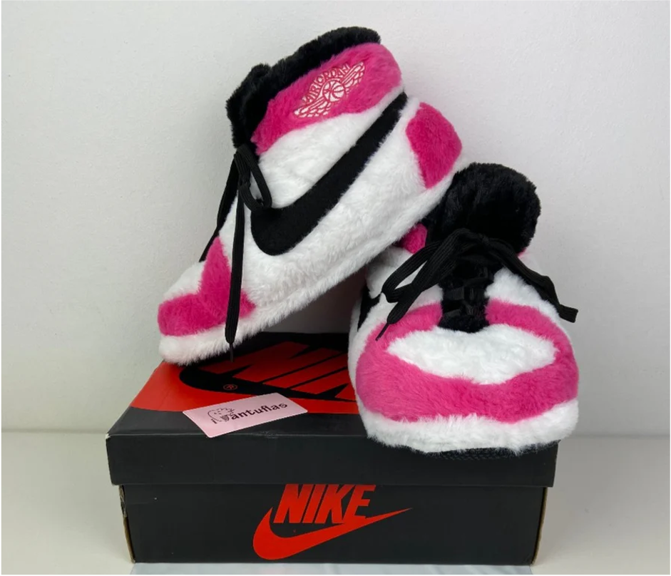 Sneaker Slippers™ (One Size)